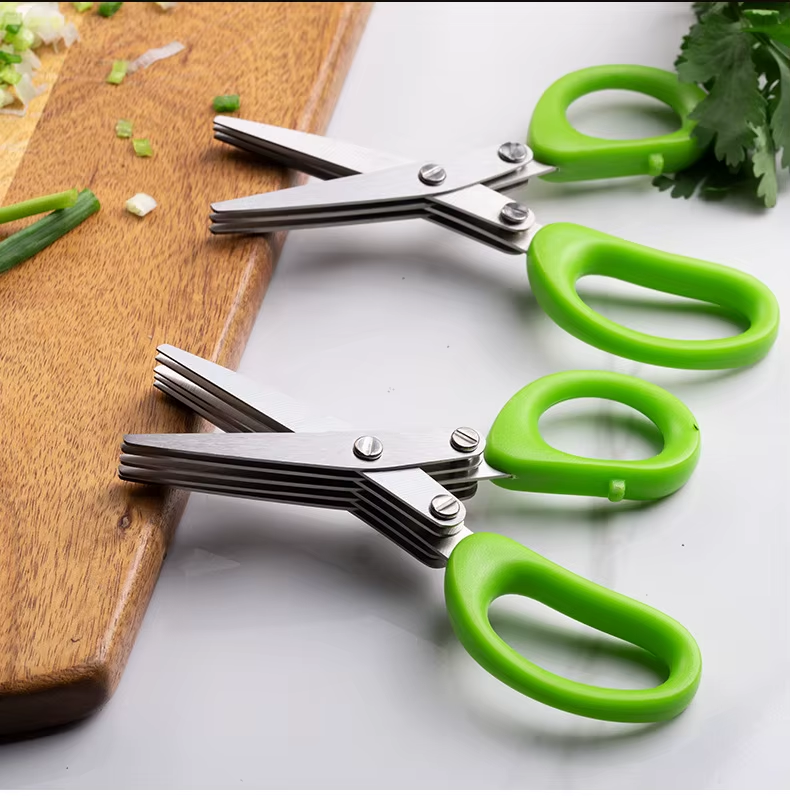 Ciseaux de cuisine à 6 lames
